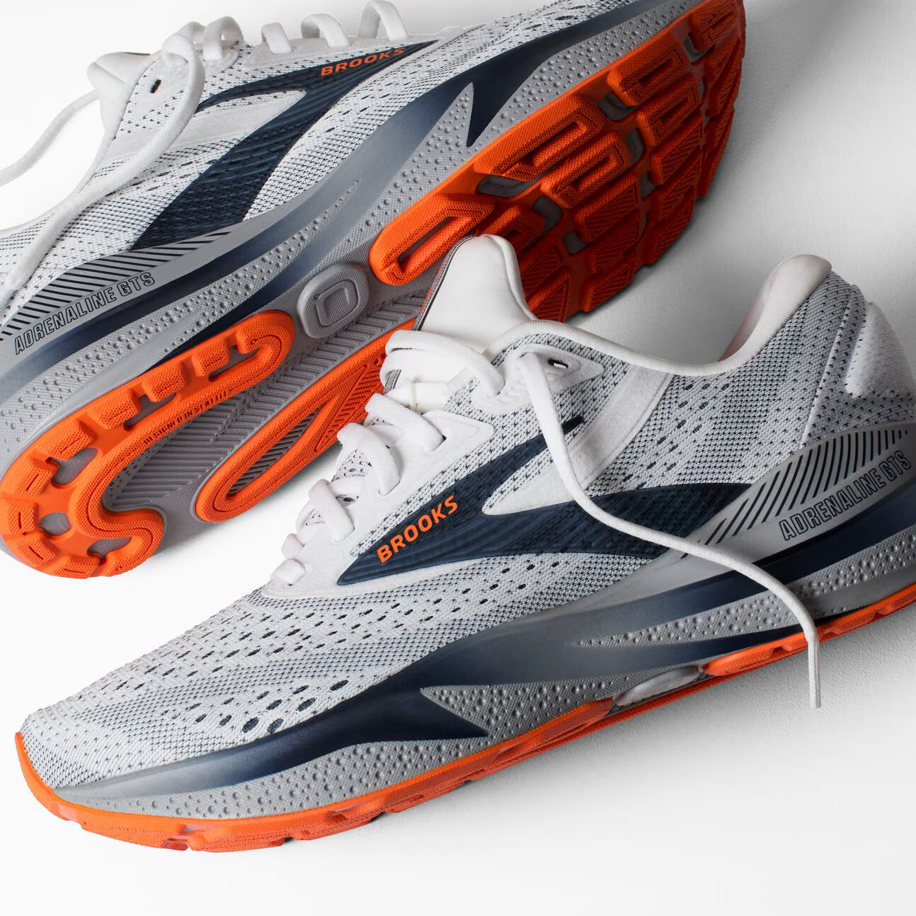 Brooks Men's Adrenaline GTS 24 - White/Peacoat/Alloy