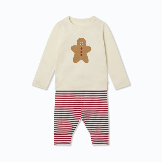 Gingerbread T-Shirt & Ribbed Leggings Outfit