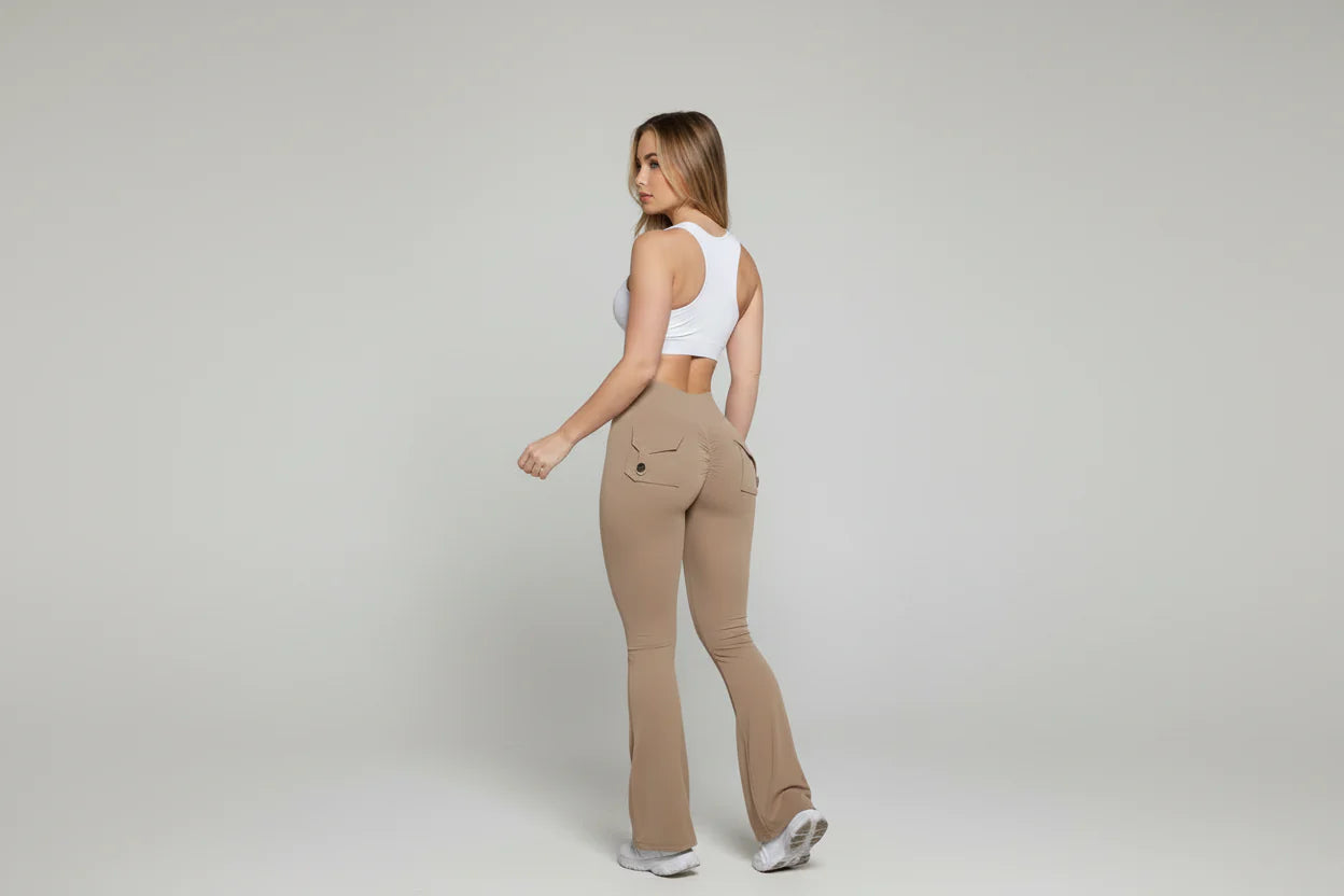 High-Waist Flare Scrunch Leggings (Pockets)